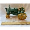 Image 1 : John Deere Cast Tractor 8"