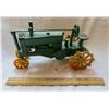 Image 1 : John Deere Cast Iron Tractor 11"