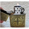 Image 4 : Decortive Rockwell embossed brass pocket lighter