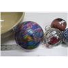Image 3 : 889. Lot of glass balls (4) and brown pottery bowl