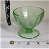 Image 3 : Vintage uranium glass fruit cup.