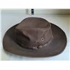 Image 4 : Australia outback Trading Company oilskin hat.