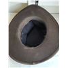Image 5 : Australia outback Trading Company oilskin hat.