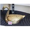 Image 3 : Vintage brass swan with 3 removable wing ashtrays.
