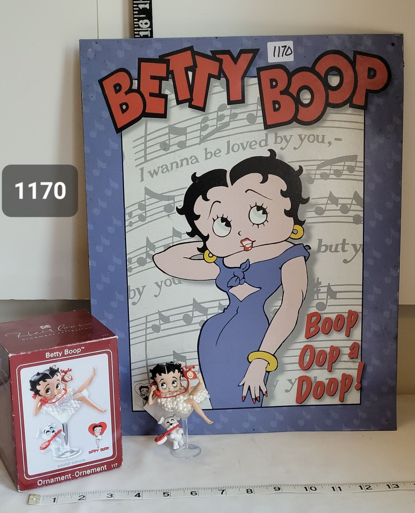 Collectable talking Betty Boop ornament & tin sign. - Schmalz Auctions