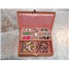 Image 1 : Vintage Jewelry Box With Jewelry
