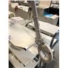 Image 2 : WHITE 22" WIDE  MOBILE SPA CART WITH ARTICULATING MAGNIFYING LIGHT