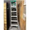 Image 1 : 70" GORILLA ALUMINUM 5 STEP LADDER