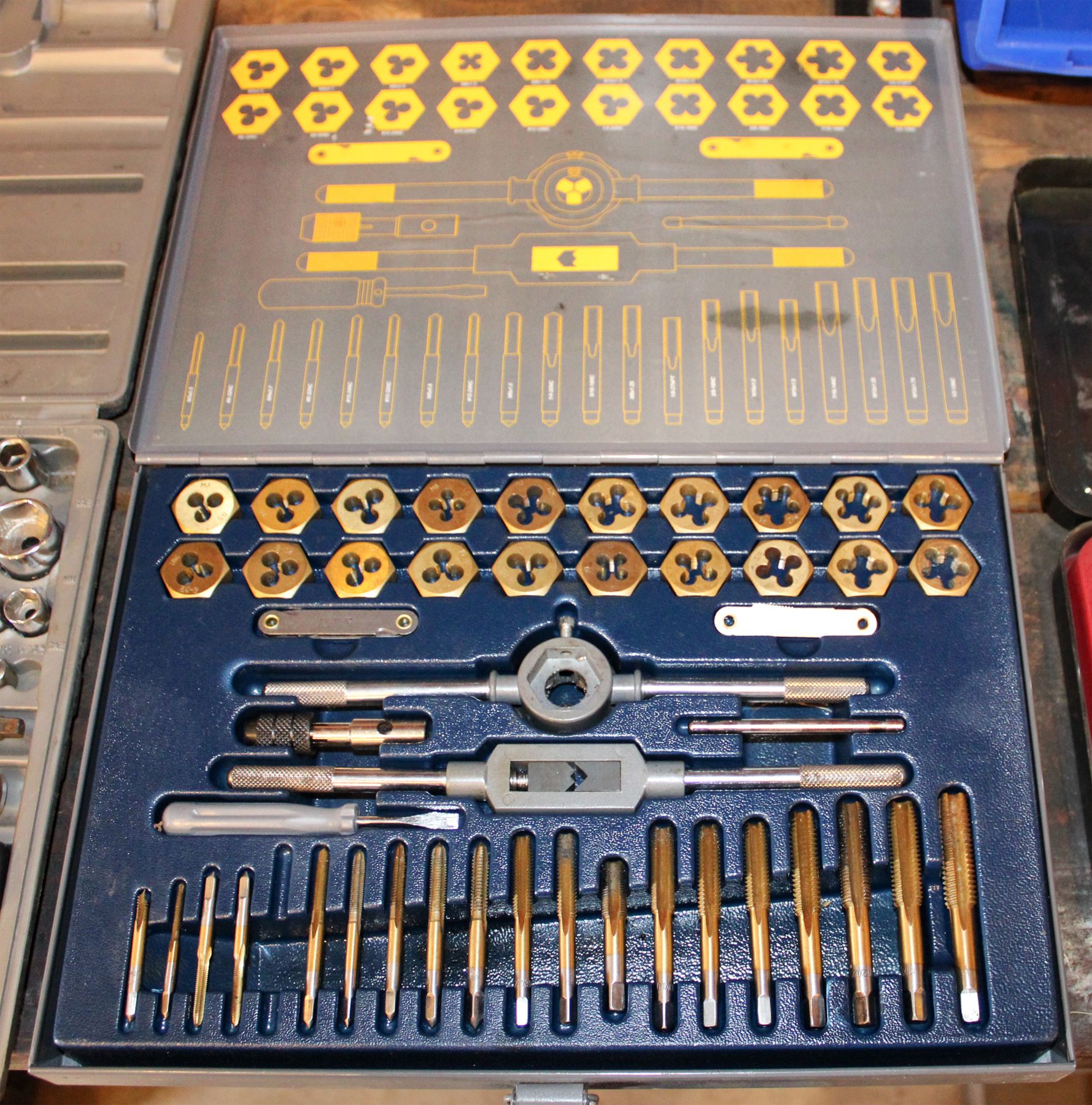MASTERCRAFT MAXIMUM TAP & DIE SET