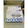 Image 1 : 2 BRONDELL SWASH CL99 NON-ELECTRIC BIDET TOILET SEAT