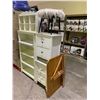Image 2 : LOT OF ASSORTED ITEMS INCLUDING; 4 TIER SHELVING UNIT, 2 NIGHT STANDS, STOOL AND MORE