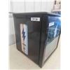 Image 2 : Small Danby Bar Fridge with Labatt's Blue Etched in Front Door Model DWC172BL , 