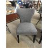 Image 2 : 4 Matching Comfy Dining Room Chairs