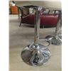 Image 3 : 3 Bar Stools with Swivel + Adjustable Height