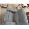 Image 3 : Clean Modern Recliner Chair
