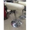 Image 2 : 3 Matching Bar Stools with Swivel & Adjustable Height