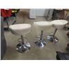 Image 6 : 3 Matching Bar Stools with Swivel & Adjustable Height