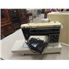 Image 2 : Singer Electronic 560 Portable Sewing Machine