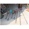 Image 1 : 4 Shovels, 3 Rakes, Hoe