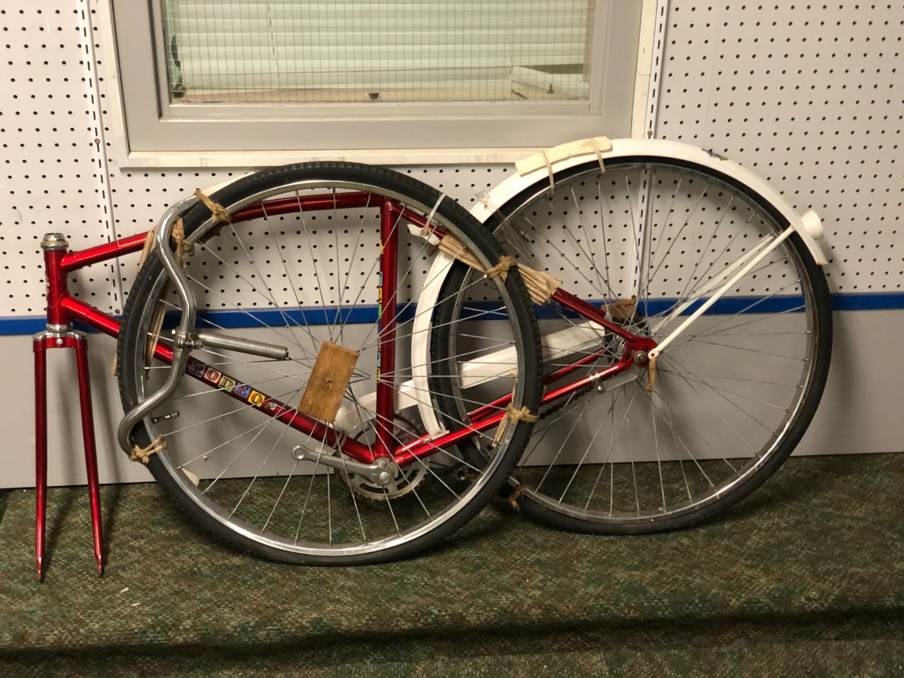 2003 Rodeo Frame Rodeo bicycle frame w/ wheels & handlebars