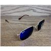 Image 2 : Pair of Ray-Ban sunglasses w/ pouch case