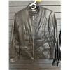 Image 2 : Group of 2 assorted leather jackets - Raison d'etre & Bluin Fashion size ?