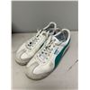 Image 2 : 2 pairs of assorted sneakers - Puma Roma size US 6 1/2 & Adidas size US 6 w/ box