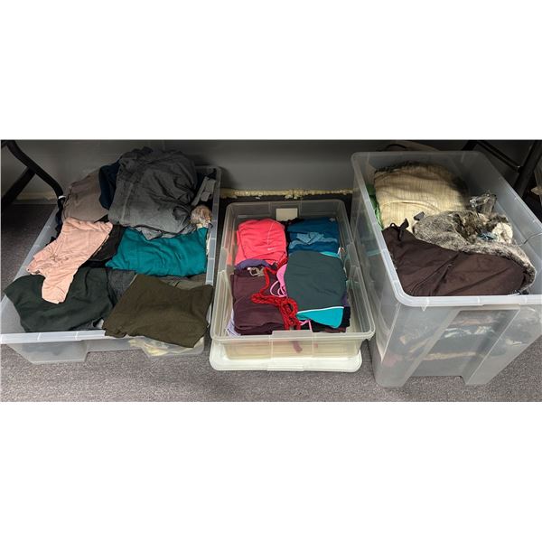 Large group of assorted ladies clothing from estate