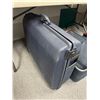 Image 2 : Group of 3 luggage bags