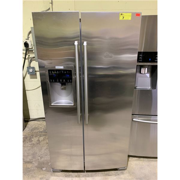 ELECTROLUX STAINLESS STEEL SIDE BY SIDE FRIDGE WITH WATER/ICE DISPENSER