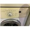 Image 7 : WHIRLPOOL STACKING WASHER/DRYER SET