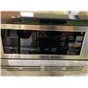 Image 4 : LG STAINLESS STEEL 4 BURNER ELECTRIC STOVE WITH CONVECTION OVEN