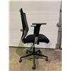 Image 2 : MESH BACK ROLLING OFFICE CHAIR