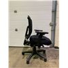 Image 2 : MESH BACK ROLLING OFFICE CHAIR