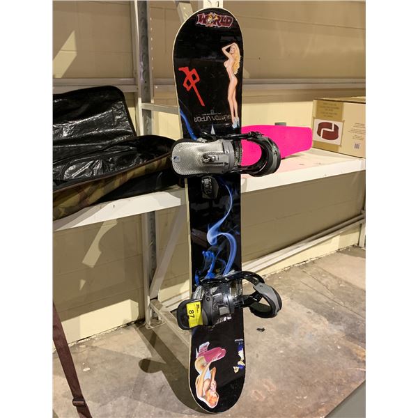 BURTON VAPOR 160 SNOWBOARD WITH BINDING AND SIZE 11 BOOTS AND CAMO BAG