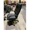 Image 2 : ROLLING OFFICE CHAIR