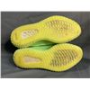 Image 5 : PAIR OF ADIDAS YEEZY BOOST 350 V2 GLOW SHOES SIZE 10.5