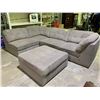 Image 3 : 5-PC SECTIONAL SOFA WITH OTTOMAN