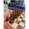 Image 2 : 100% HAND CARVED CHESS SET IMPORTED FROM BALI