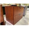 Image 2 : 2 DRAWER FILE CABINET WITH KEYS