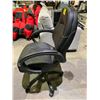 Image 2 : ROLLING OFFICE CHAIR