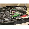 Image 4 : PAIR OF FURY SALMON SKIS WITH SCOTT SKI POLES, PAIR OF FISCHER BINDINGS, BURTON MOBILE CARRY BAG &