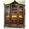 Image 2 : ANTIQUE OAK BELGIUM CHINA CABINET WITH KEY