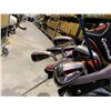 Image 2 : TAYLORMADE GOLF BAG WITH BURNER GOLF CLUBS