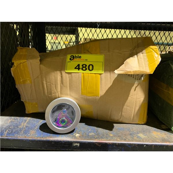 BOX OF SM1879 FIDGET SPINNERS WITH CASE