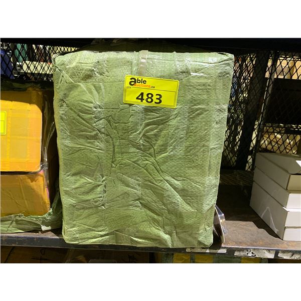 BOX OF SM1876 FIDGET SPINNERS WITH CASE