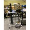 Image 2 : 2 LAMPS, COAT RACK AND MOBILE CLOTHING RACK