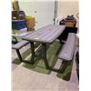Image 1 : LIFETIME FOLDING PICNIC TABLE