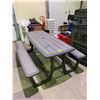 Image 1 : LIFETIME FOLDING PICNIC TABLE