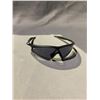 Image 1 : *AUTHENTIC* PAIR OF OAKLEY SUNGLASSES